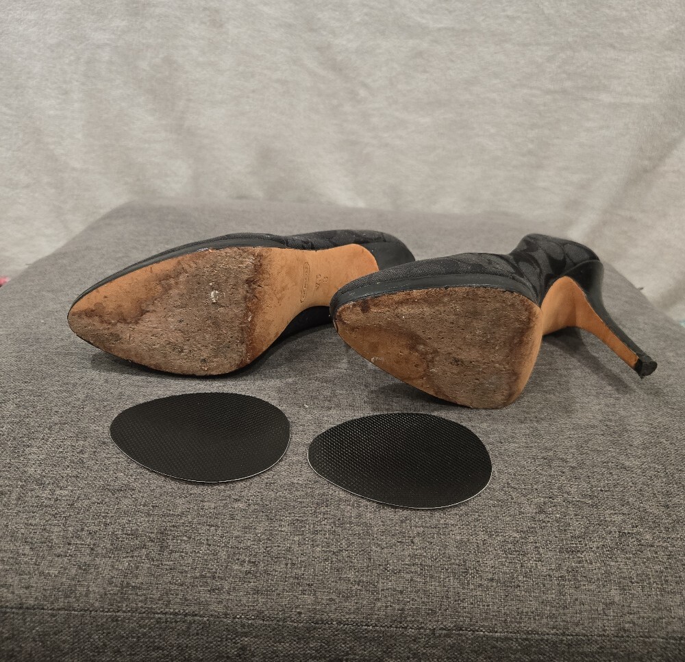 Coach Black Signature Logo Stiletto Pumps - Picture 4 of 5